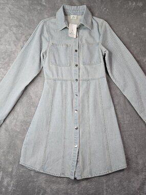 NWT Heavy Denim Shirt Dress Snap Front Long Sleeve Jean Light Wash Womens Small